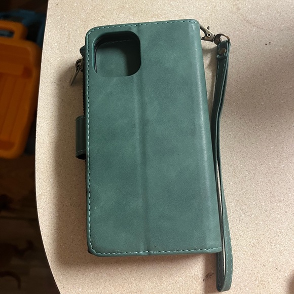 Phone case with wallet - Picture 4 of 6